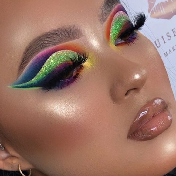 Lashes💕 - Picture 9 of 10